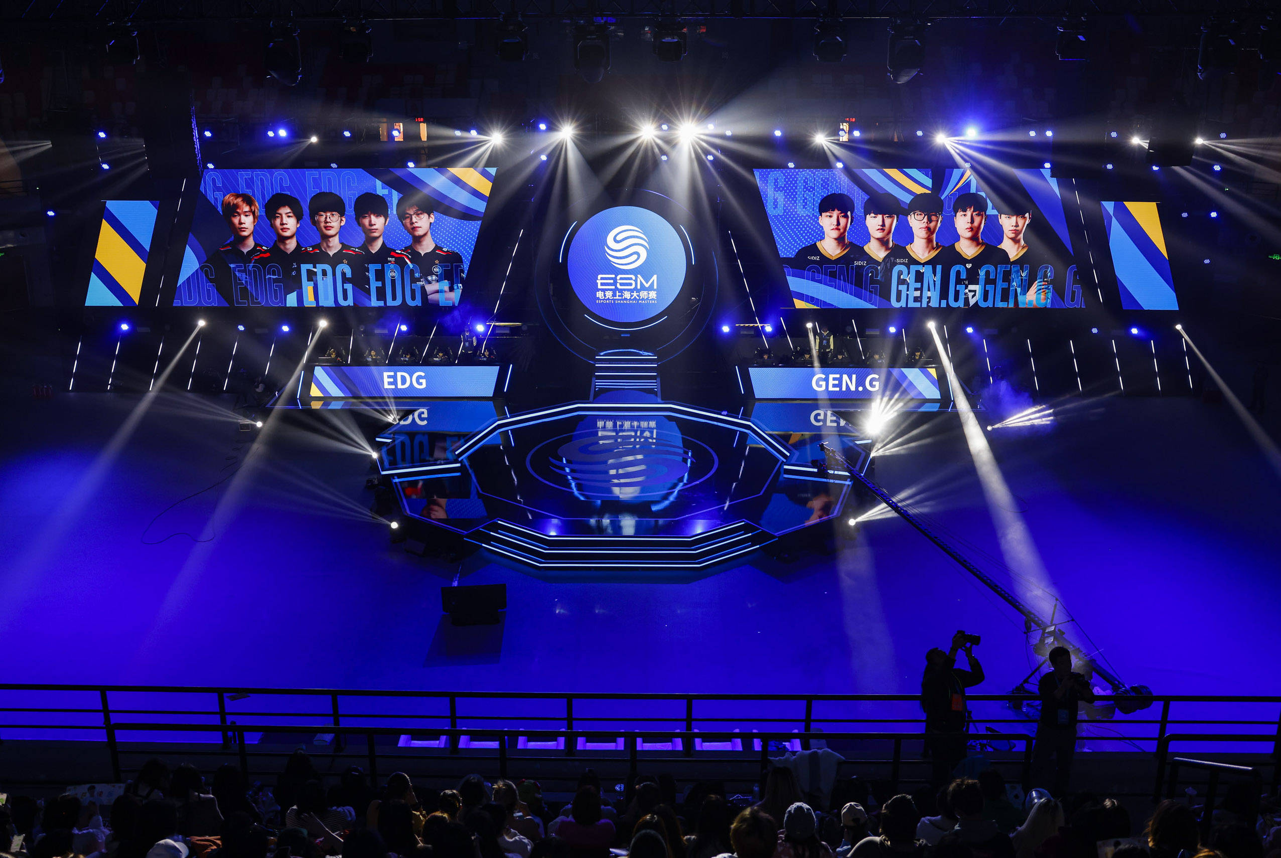 小飞盘玩出 小飞盘玩出