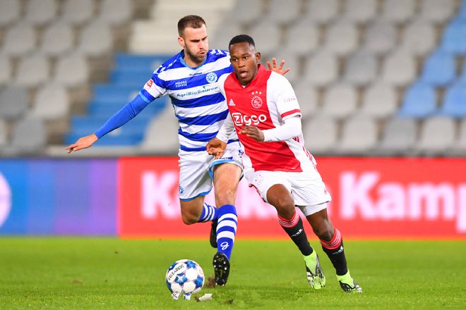 比赛中惨遭 比赛中惨遭