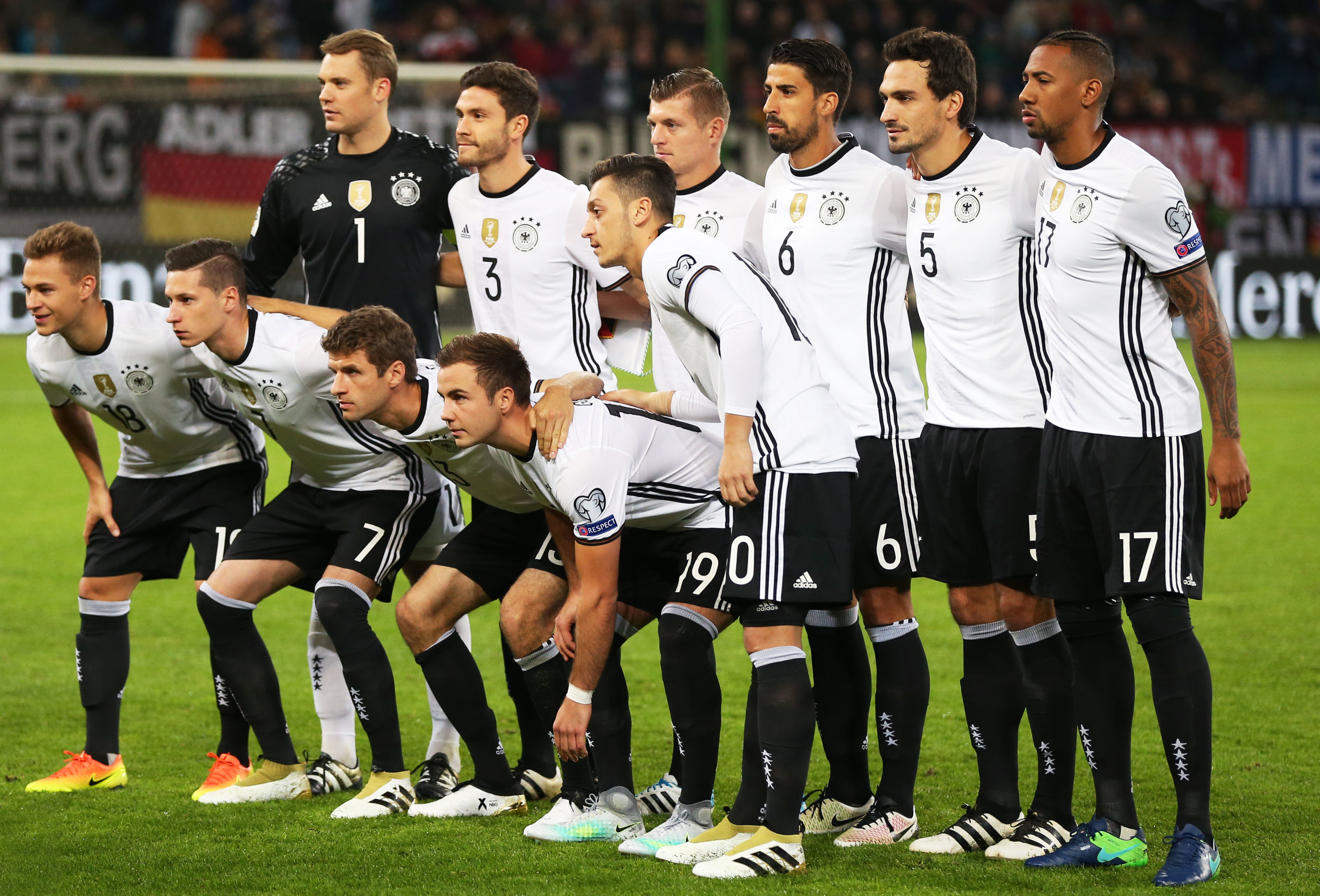 表现以成就 表现以成就